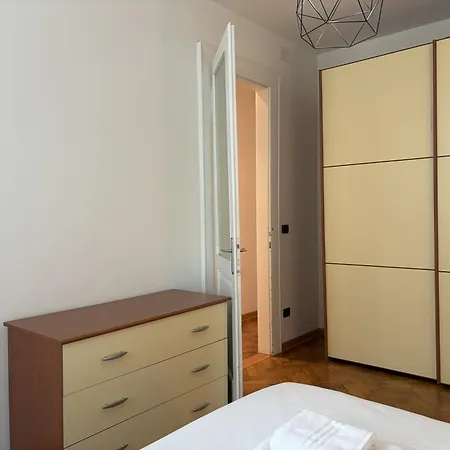 Flat Belpoggio 13 Lägenhet *