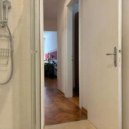 Flat Belpoggio 13 *
