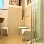 Flat Belpoggio 13 *