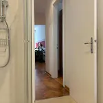 Flat Belpoggio 13 *