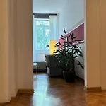 Flat Belpoggio 13