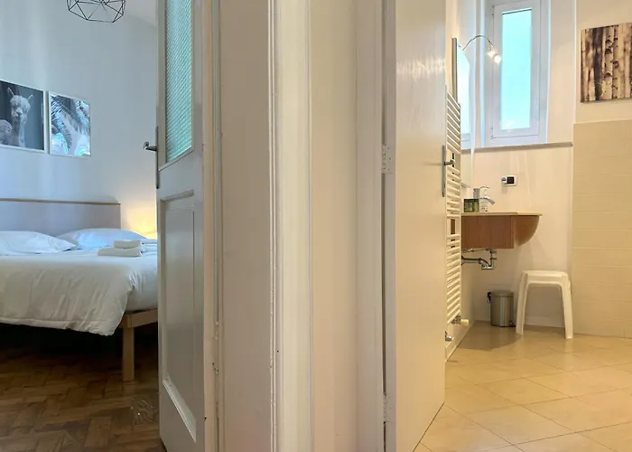 Flat Belpoggio 13 Trieste